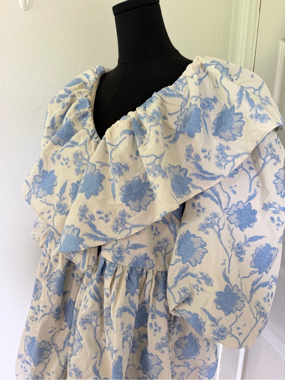 ASOS Edition Blue Floral Jacquard Babydoll Mini Dress Puff Sleeve Ruffle US 12 - Picture 4 of 13